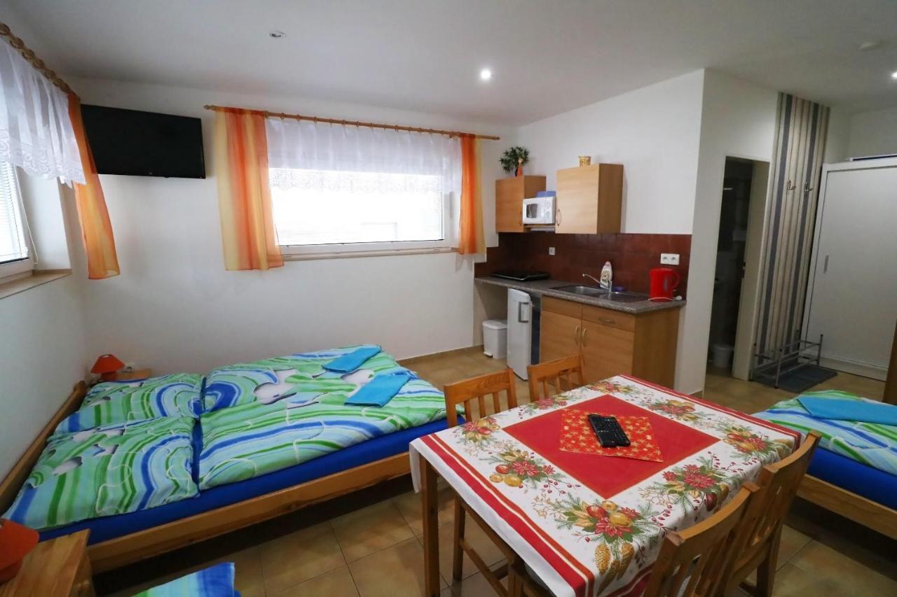 Apartmany Jana Janske Lazne Exterior photo